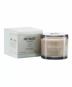 The Aromatherapy Company Smith & Co Tabac & Cedarwood Candle 250g