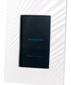 Wedgwood Folia Picture 4x6" Photo Frame White