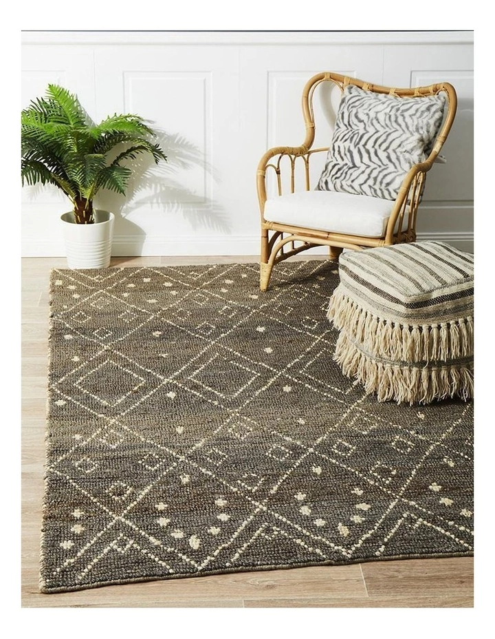 Rug Culture Kenya Misu Hand Woven Tribal Jute Rug 7 Rug Culture Kenya Misu Hand Woven Tribal Jute Rug - Image 7