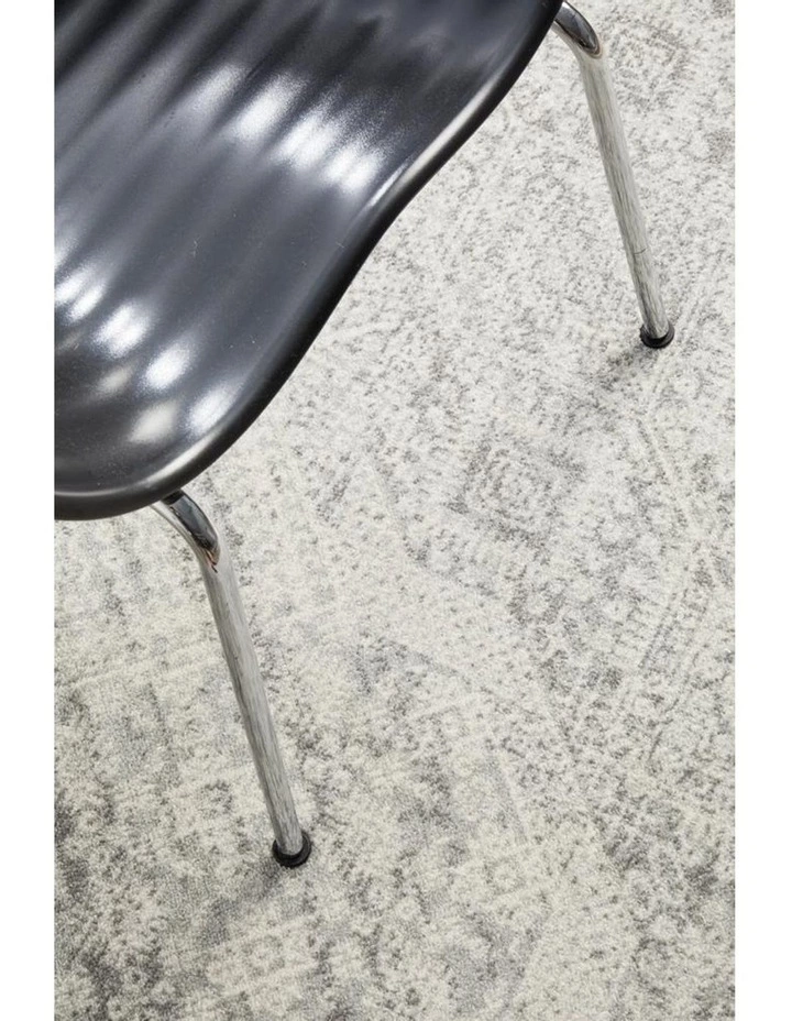 Rug Culture Mirage Zelda Silver Grey Round Rug 2 Rug Culture Mirage Zelda Silver Grey Round Rug - Image 2