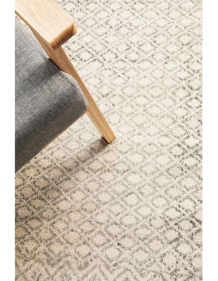 Rug Culture Evoke Diamond Grey Transitional Round Rug 5 Rug Culture Evoke Diamond Grey Transitional Round Rug - Image 5