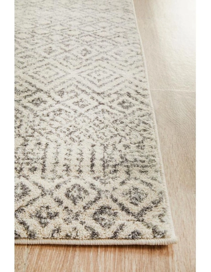 Rug Culture Evoke Diamond Grey Transitional Runner Rug 3 Rug Culture Evoke Diamond Grey Transitional Runner Rug - Image 3