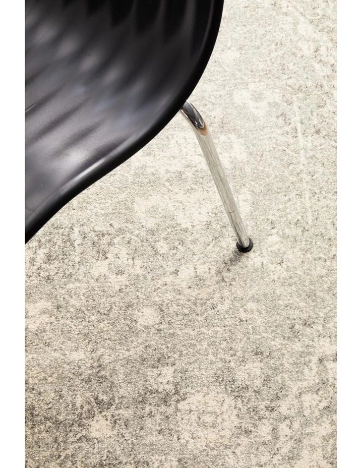 Rug Culture Evoke Shine Silver Transitional Round Rug 5 Rug Culture Evoke Shine Silver Transitional Round Rug - Image 5