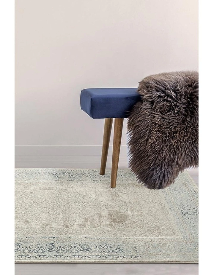 Rug Culture Providence Esquire Hallmark Traditional Cream Rug 4 Rug Culture Providence Esquire Hallmark Traditional Cream Rug - Image 4