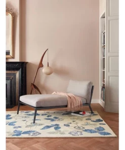 Rug Culture Wedgwood Wild Strawberry Cream 38108