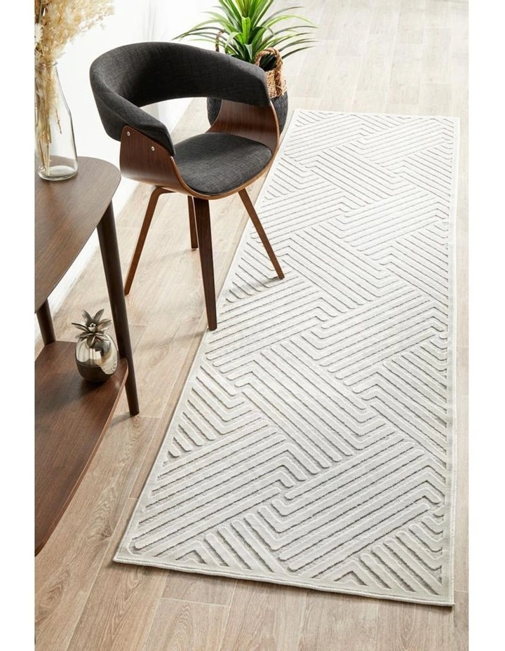 Rug Culture York Cindy Natural White Runner Rug 4 Rug Culture York Cindy Natural White Runner Rug - Image 4