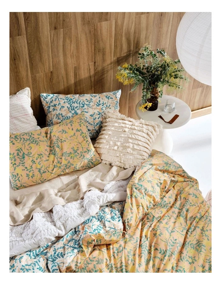 Linen House Trento Cushion Vanilla 2 Linen House Trento Cushion Vanilla - Image 2