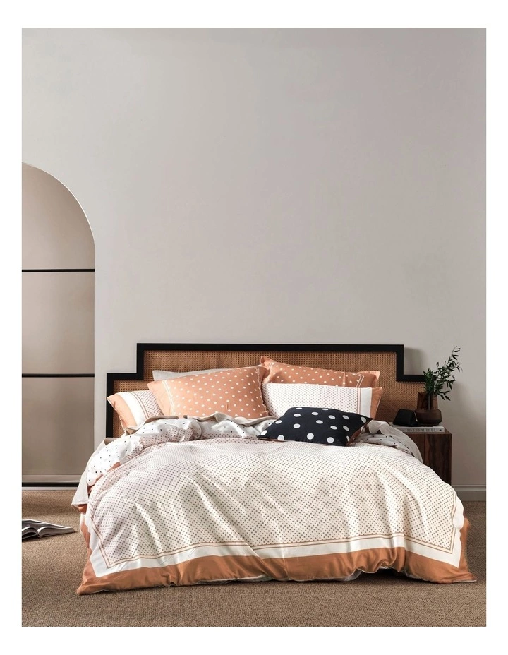 Linen House Vivienne Cushion 3 Linen House Vivienne Cushion - Image 3